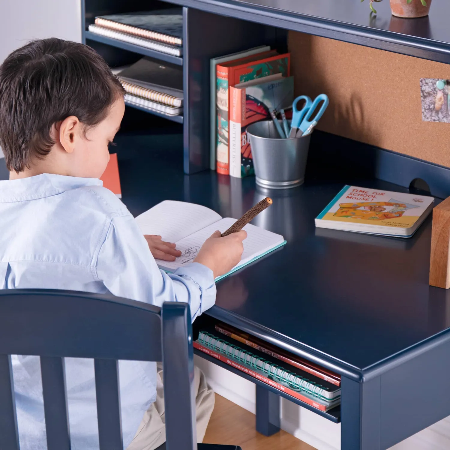 Guidecraft Taiga bureau stoel set navy hutch