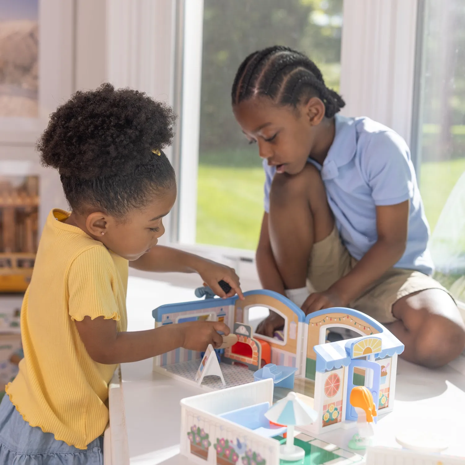 Melissa & Doug Cheery Lane IJs en Pizza poppenhuis 12-delig 2+ jaar