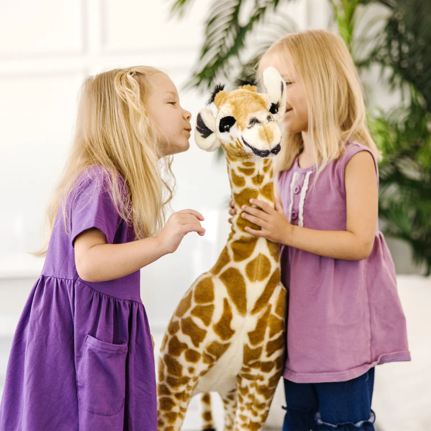 Melissa & Doug Baby Giraffe knuffel staand 90 cm