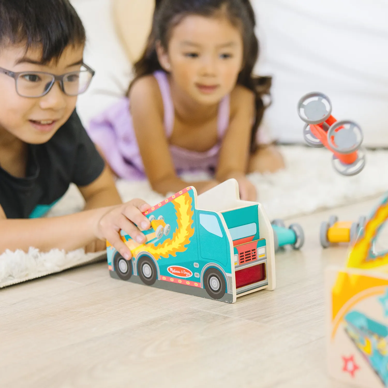 Melissa & Doug Fun at the Fair Stunt Cars raceauto lanceerset