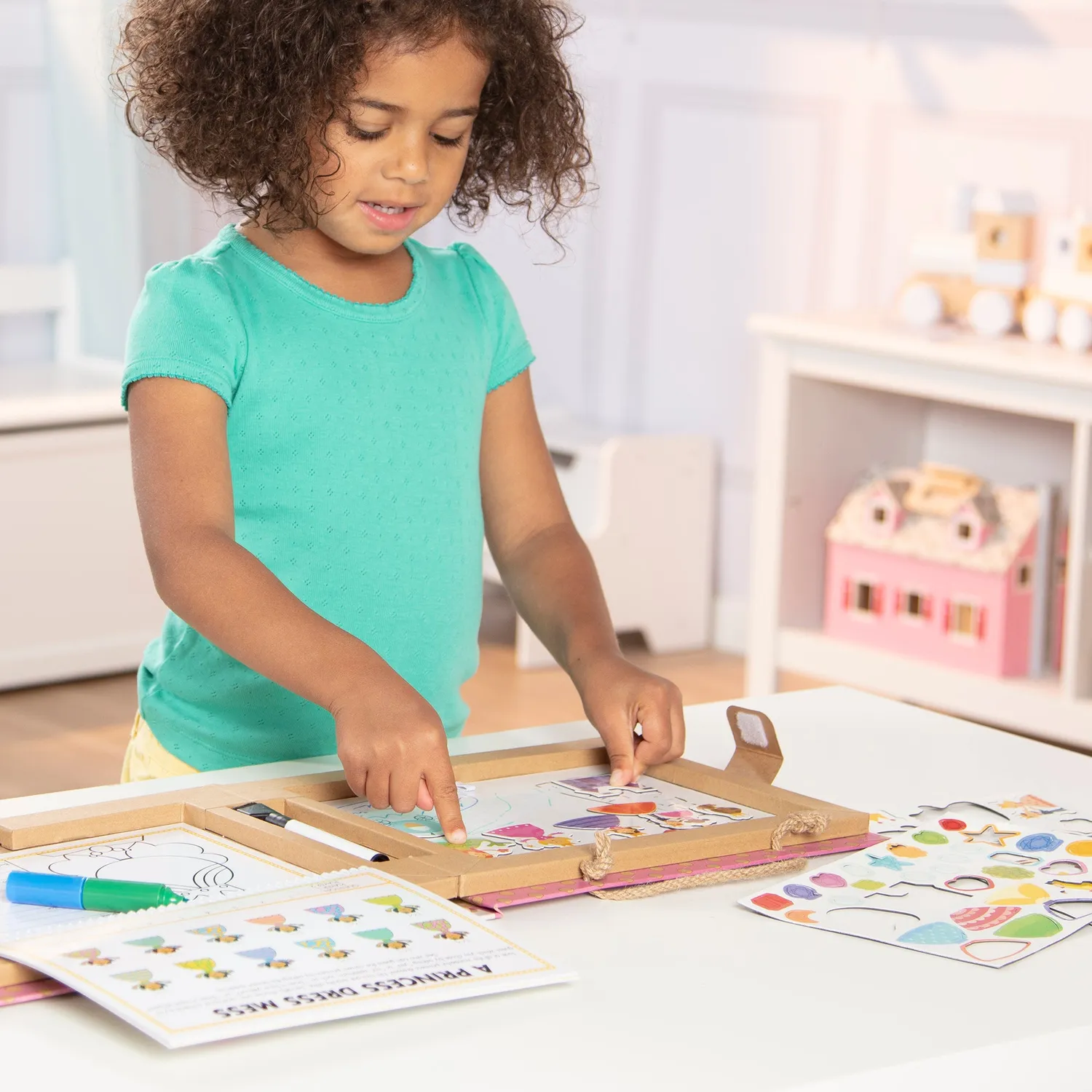 Melissa & Doug Natural Play Princesses magneet tekenset 54-delig