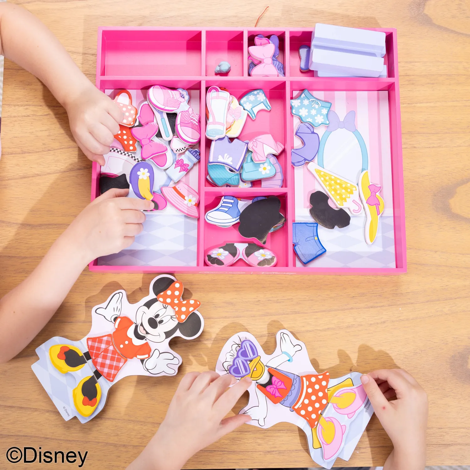 Melissa & Doug Minnie Daisy magnetische aankleedpoppen