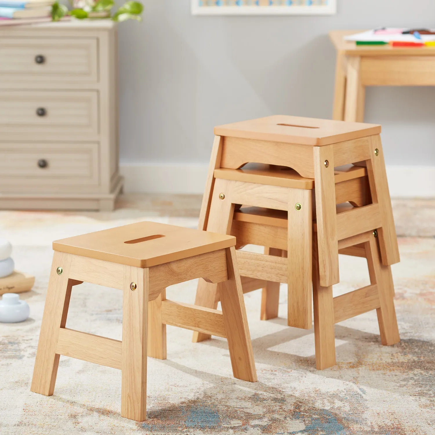 Melissa & Doug Wooden Stools houten kinderkrukjes 4 stuks