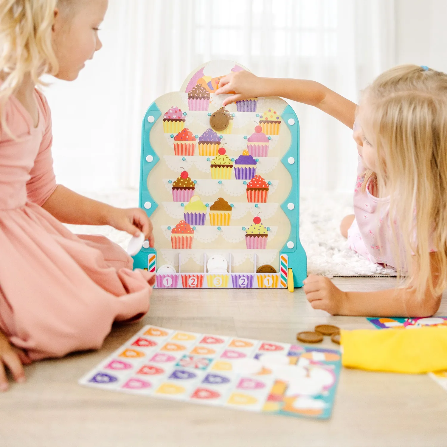 Melissa & Doug Fun at the Fair Roulette & Plinko spel