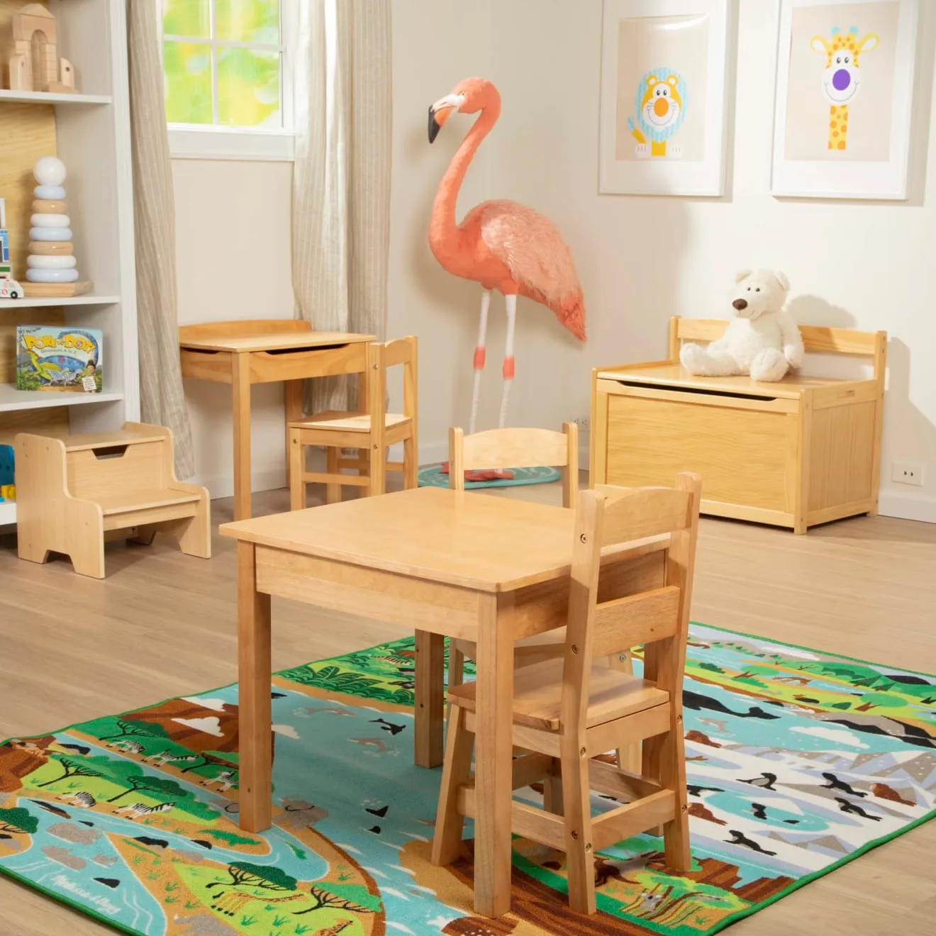 Melissa & Doug Wooden kindertafel met 2 stoelen naturel