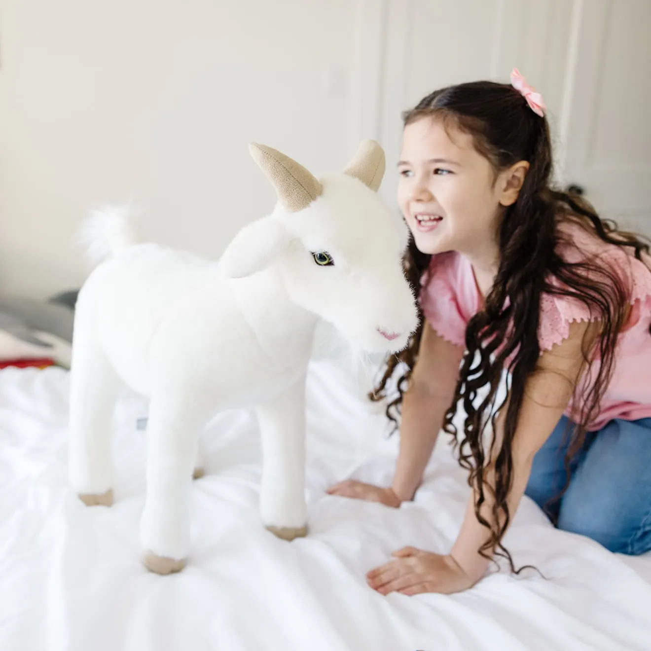 Melissa & Doug Lifelike Plush Goat knuffel geit 57 cm