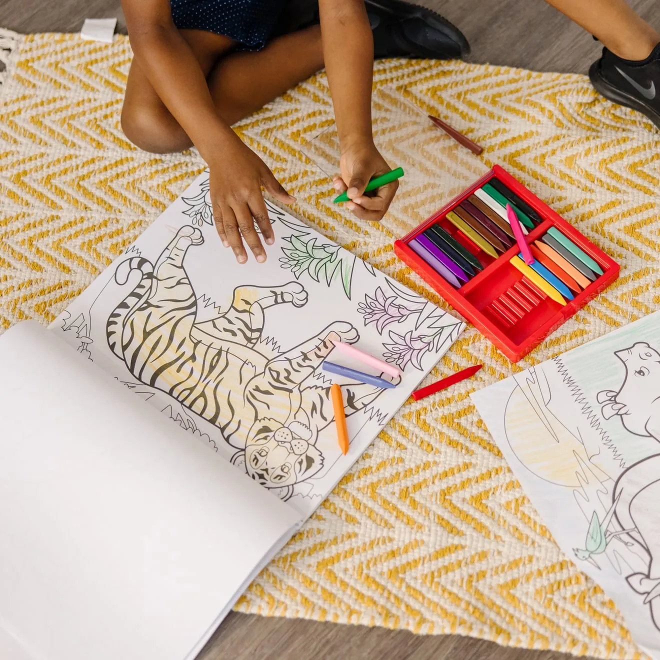 Melissa & Doug Jumbo Dieren kleurblok 50 pagina's extra groot