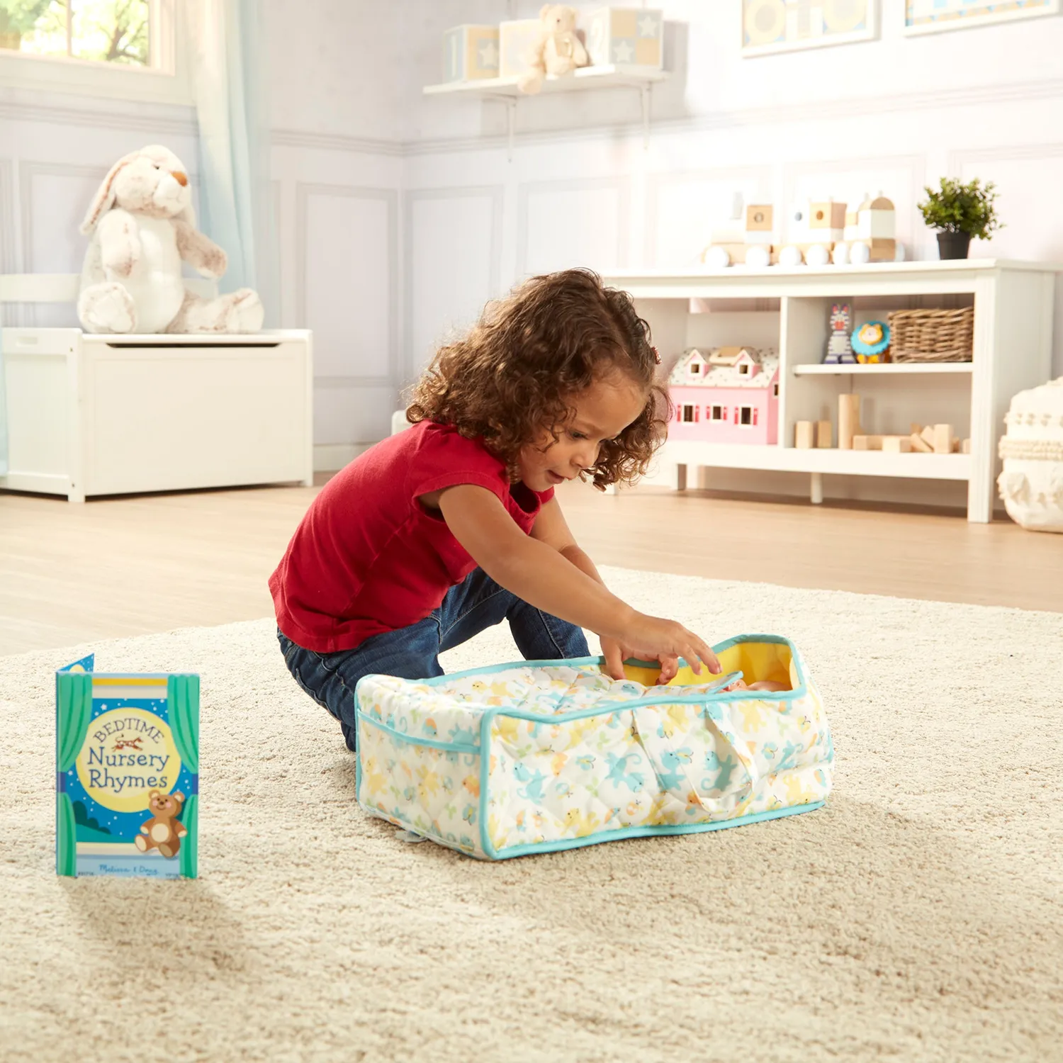 Melissa & Doug Mine to Love draagmand poppen 18 inch