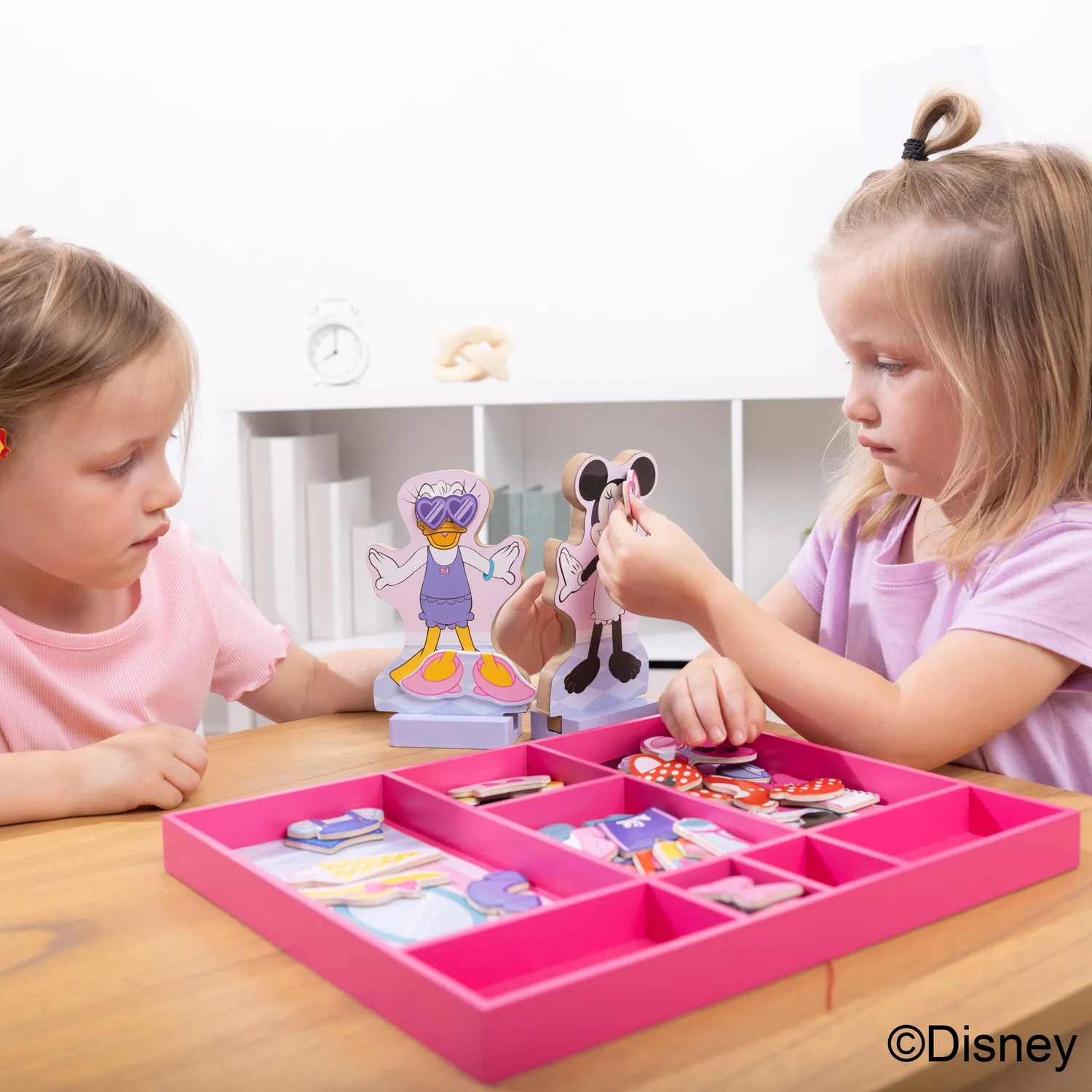 Melissa & Doug Minnie Daisy magnetische aankleedpoppen
