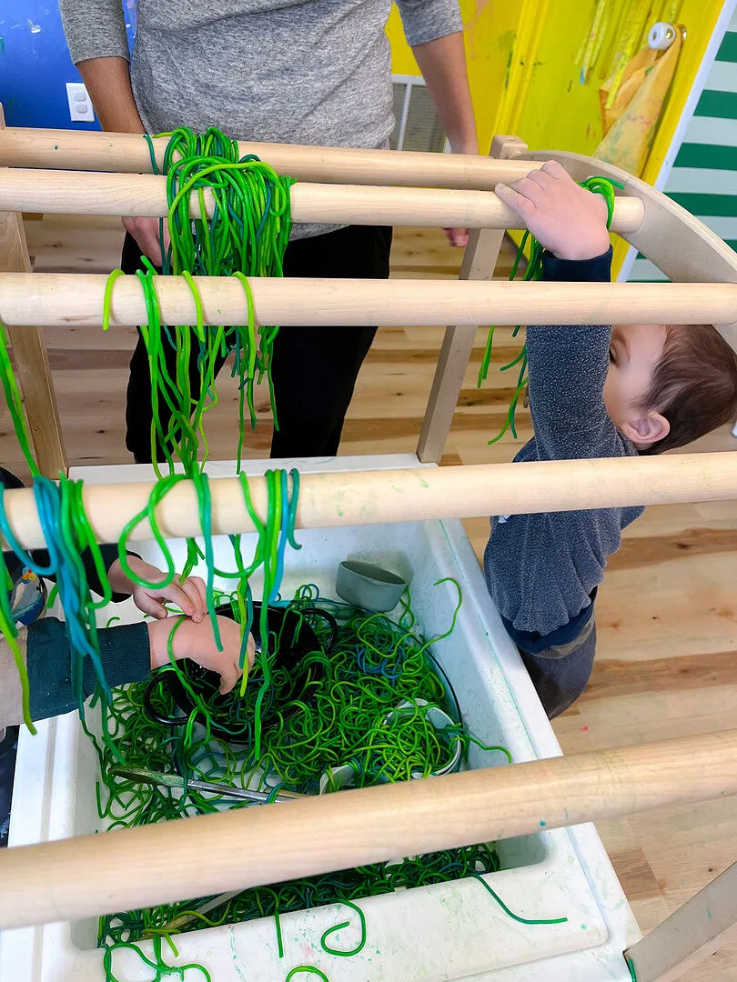 Guidecraft Sensory System zand- en watertafel met baldakijn