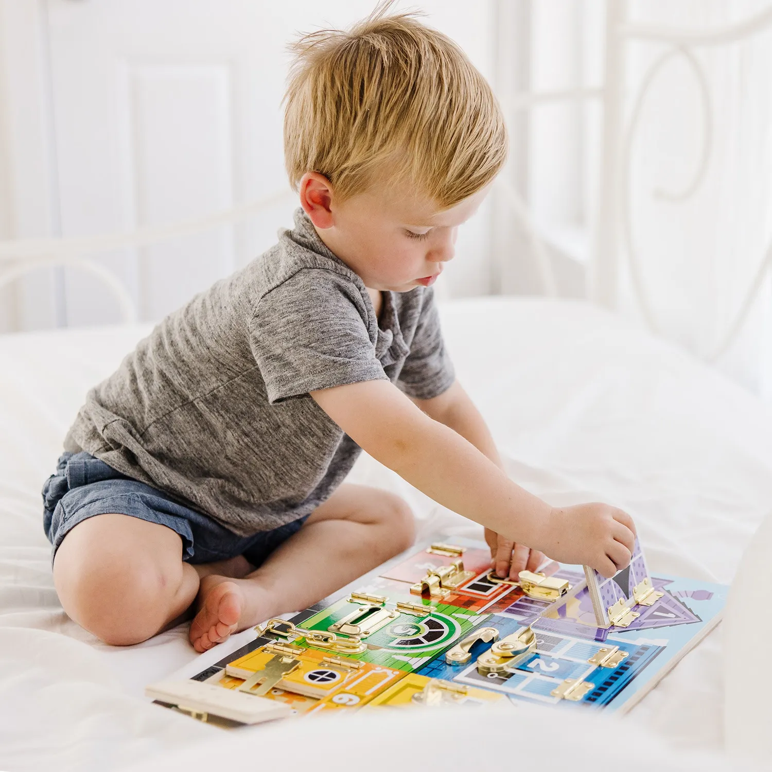 Melissa & Doug Latches Board houten slotjesbord dieren 3+ jaar