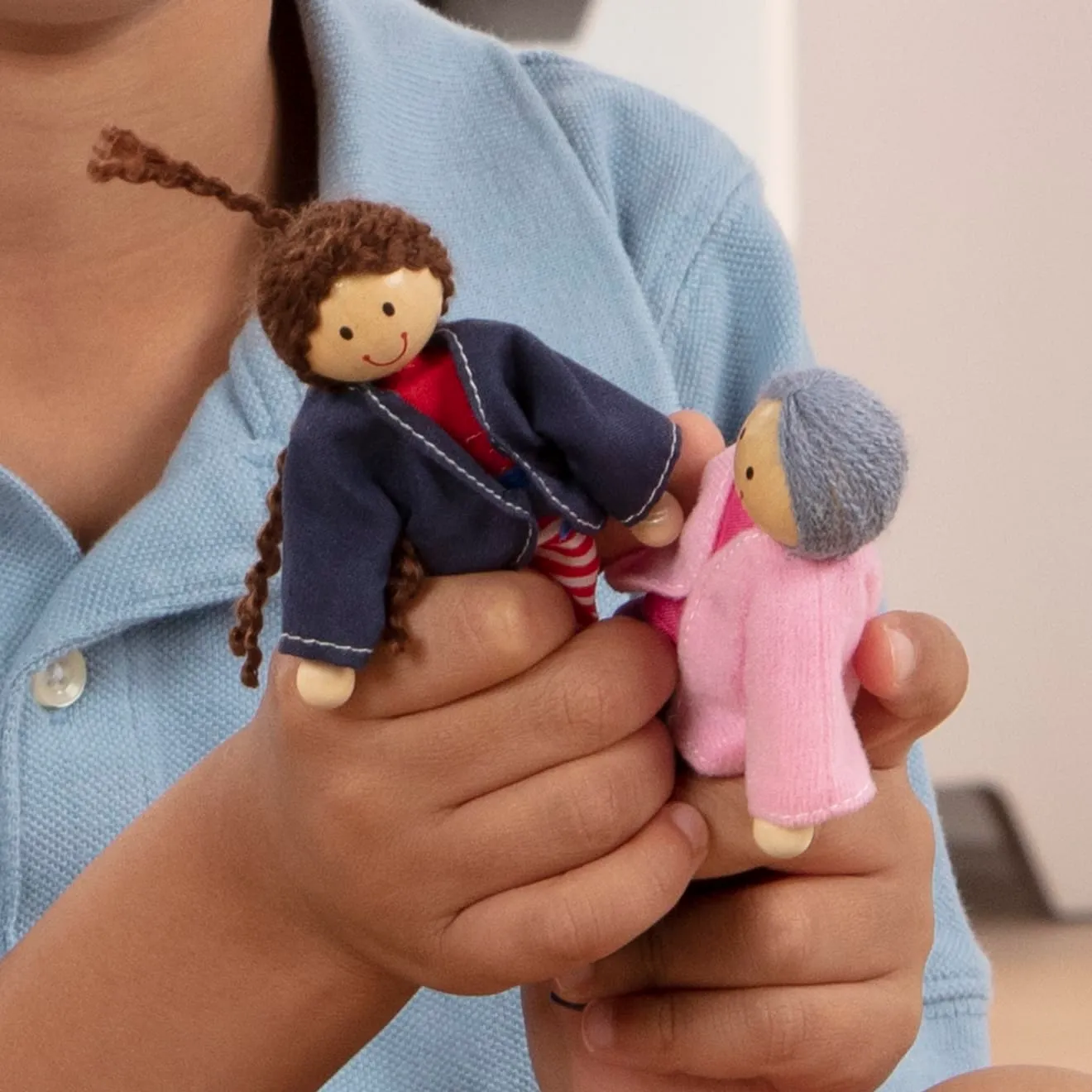 Melissa & Doug houten poppenfamilie 7 poppetjes beweegbaar