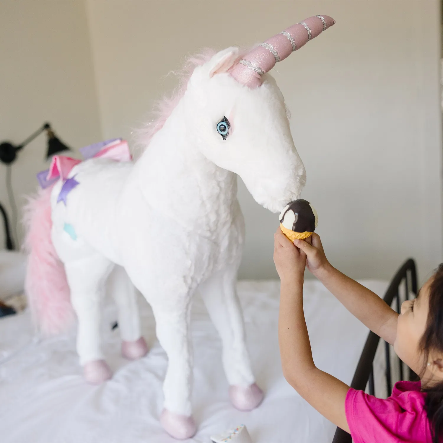 Melissa & Doug Unicorn Knuffel Groot Roze Zijdezacht