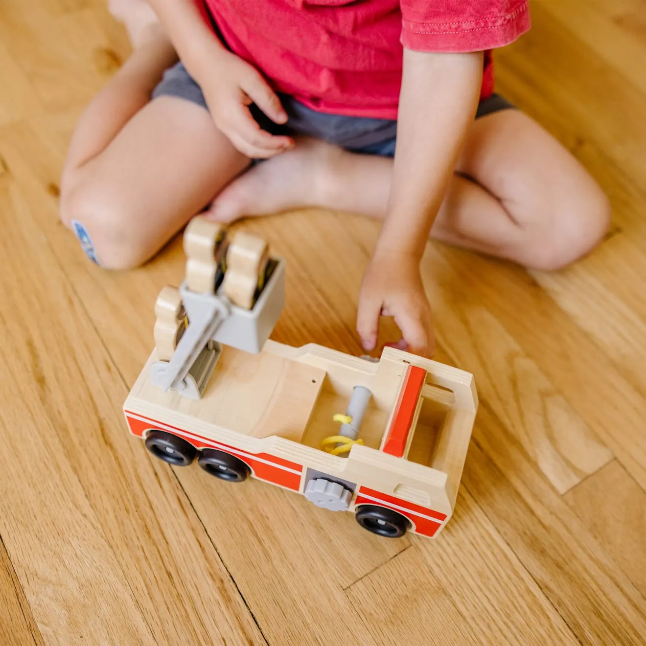 Melissa & Doug Classic Wooden Fire Truck brandweerauto hout
