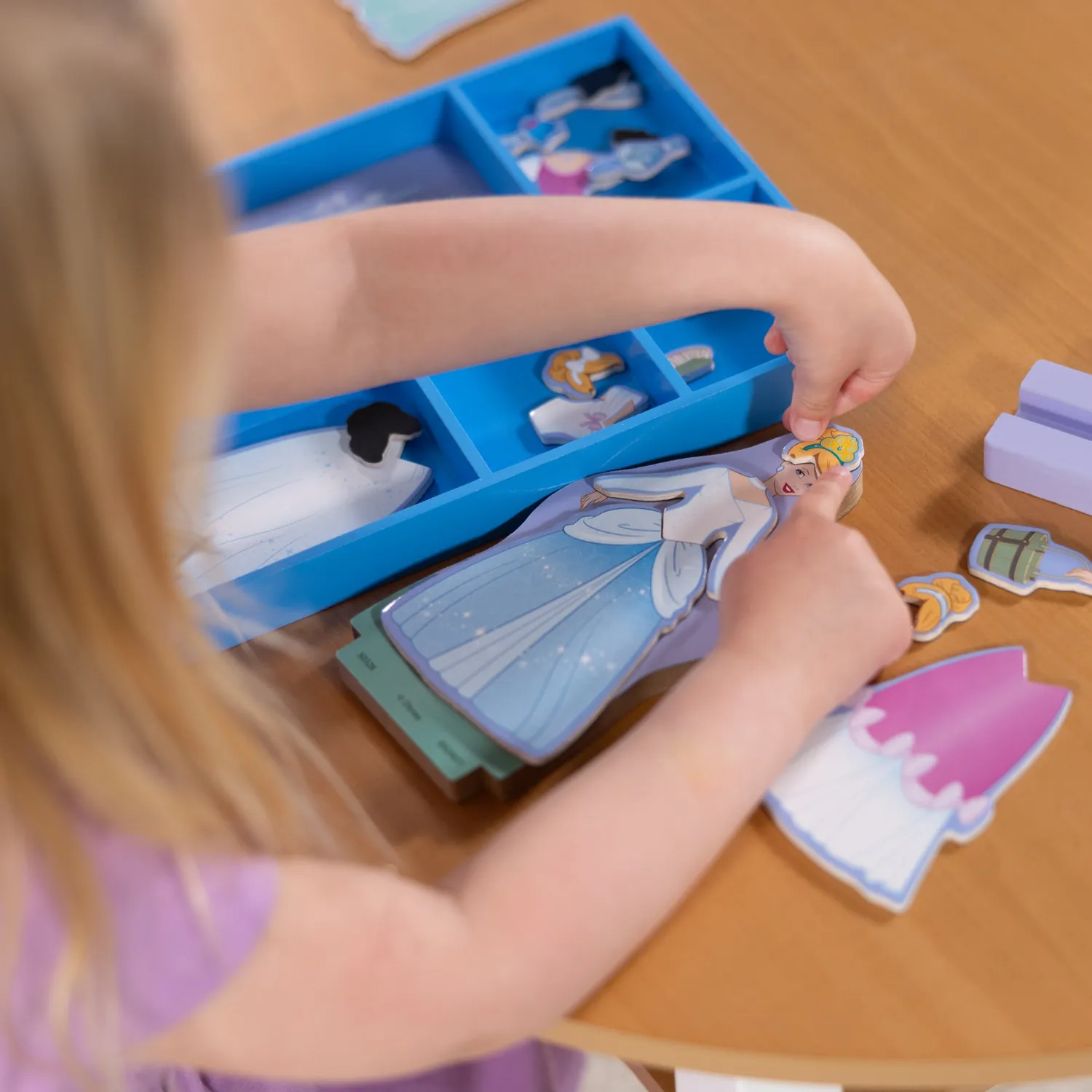 Melissa & Doug Disney Cinderella magnetische aankleedpop hout 30-delig