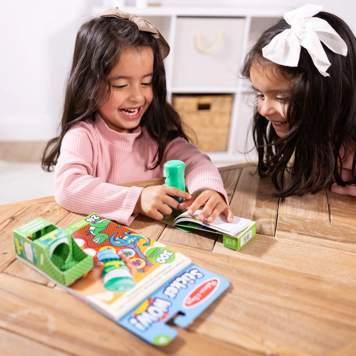 Melissa & Doug Sticker WOW Dinosaur stickerboek met stempel