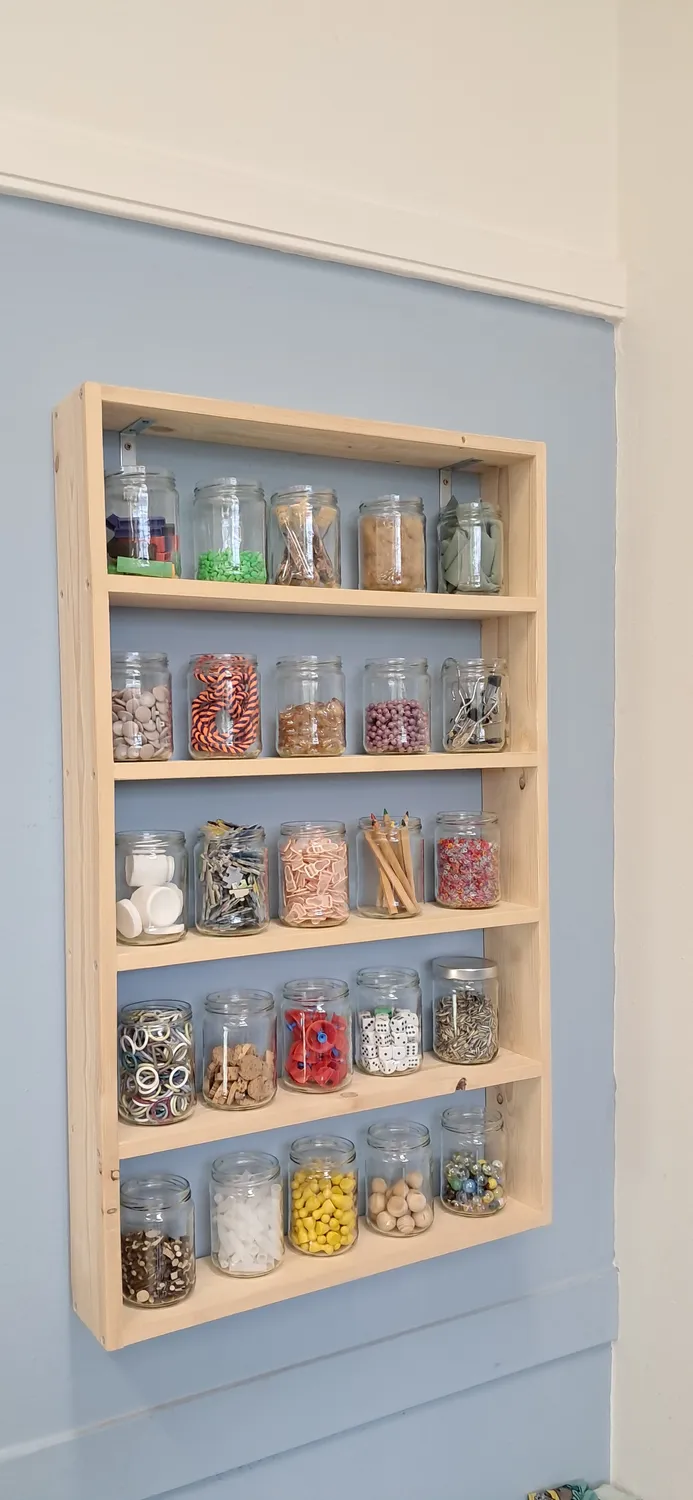 De Potjeskast + 25 Potjes Houten Kast Glazen Potjes