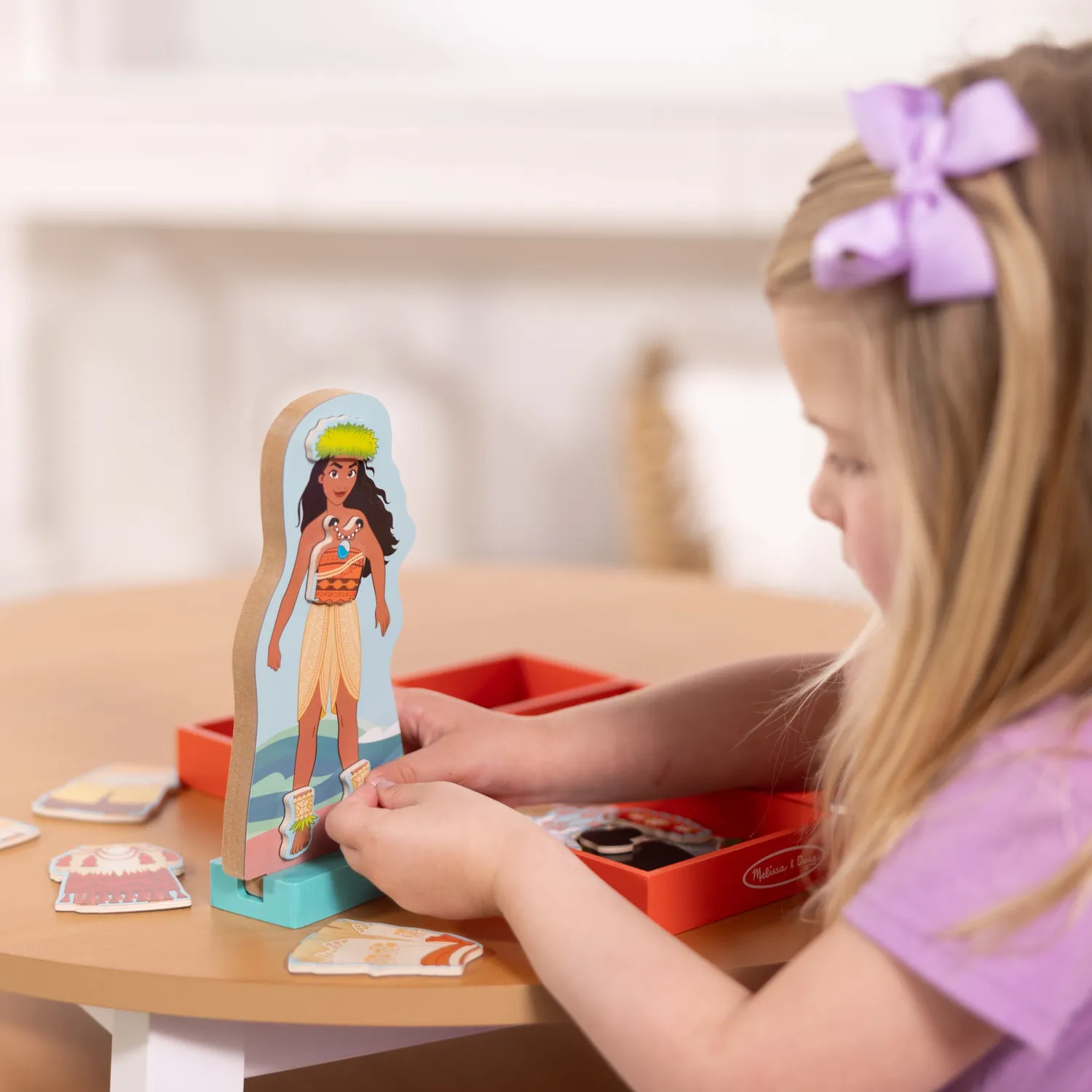 Melissa & Doug Disney Moana magnetische aankleedpop 30-delig hout