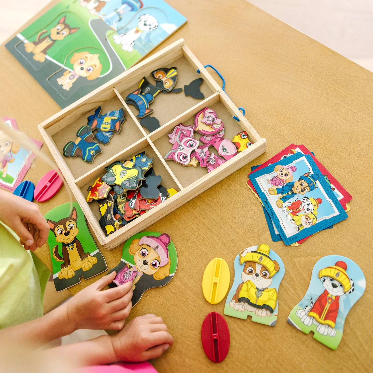Melissa & Doug PAW Patrol magnetische aankleedset hout