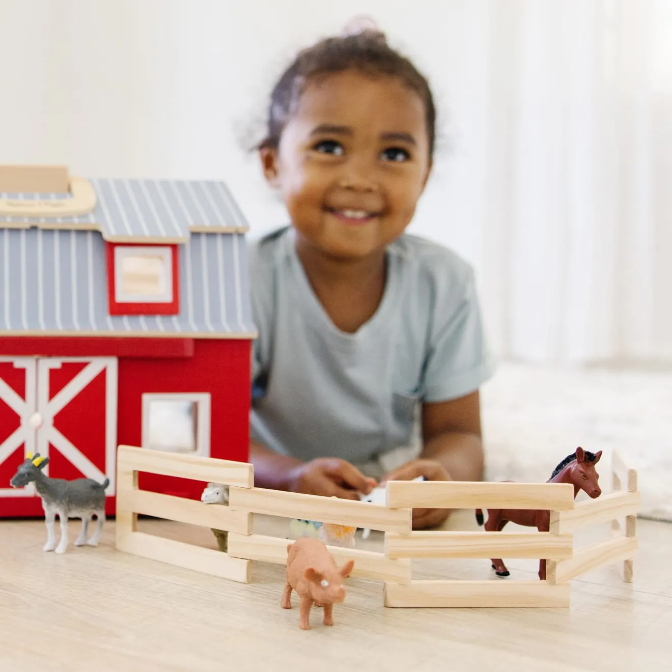 Melissa & Doug Fold & Go Barn boerderij hout 7 dieren