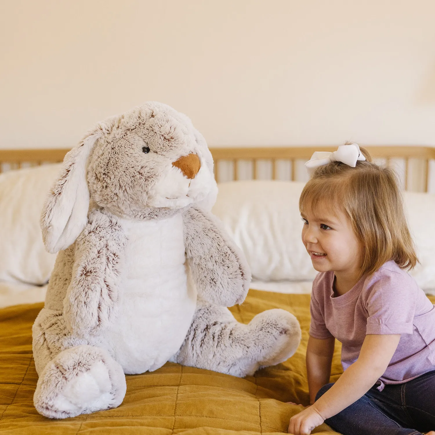 Melissa & Doug Jumbo Burrow Bunny knuffel beige 53 cm zacht