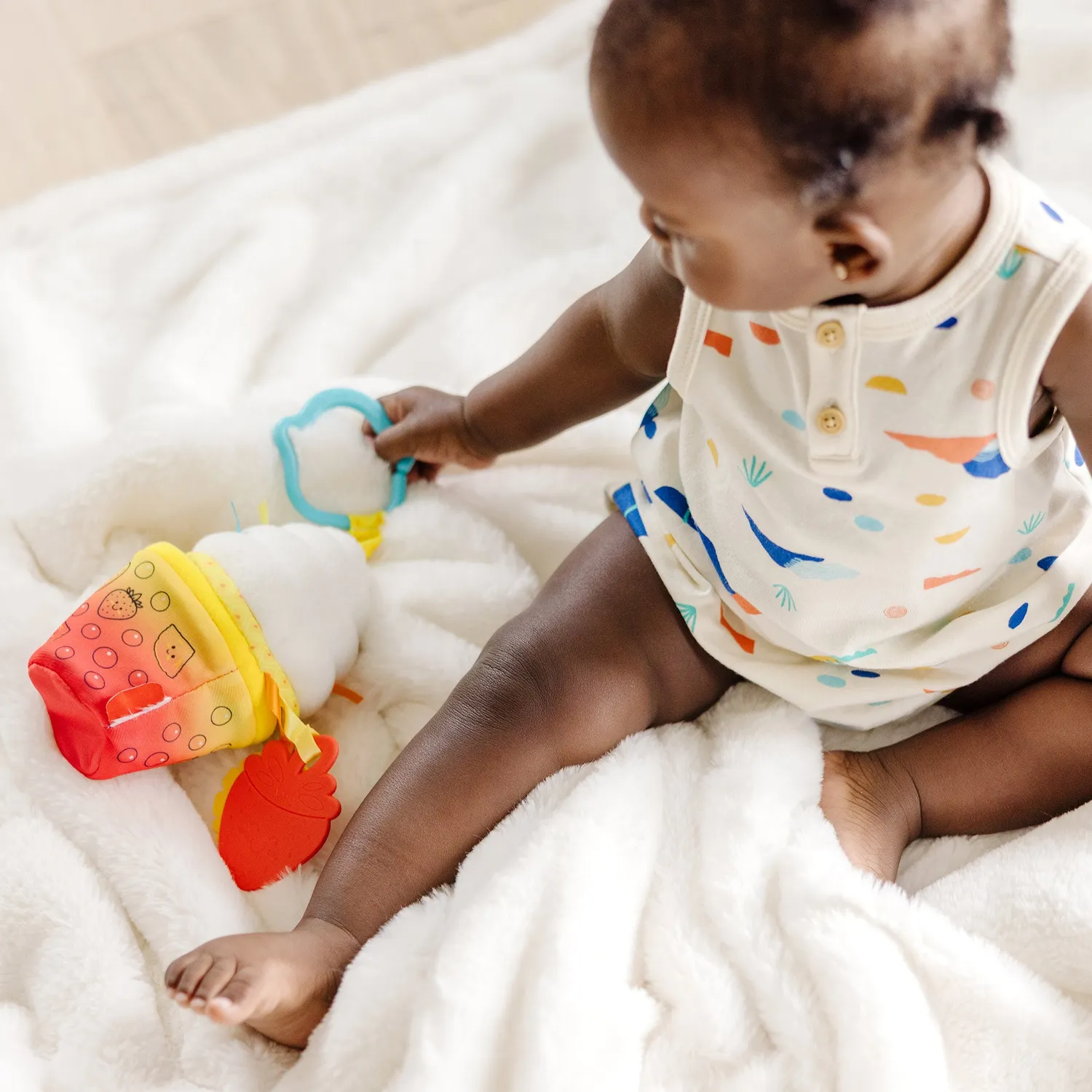Melissa & Doug Bubble Tea babyspeeltje met clip en spiegel