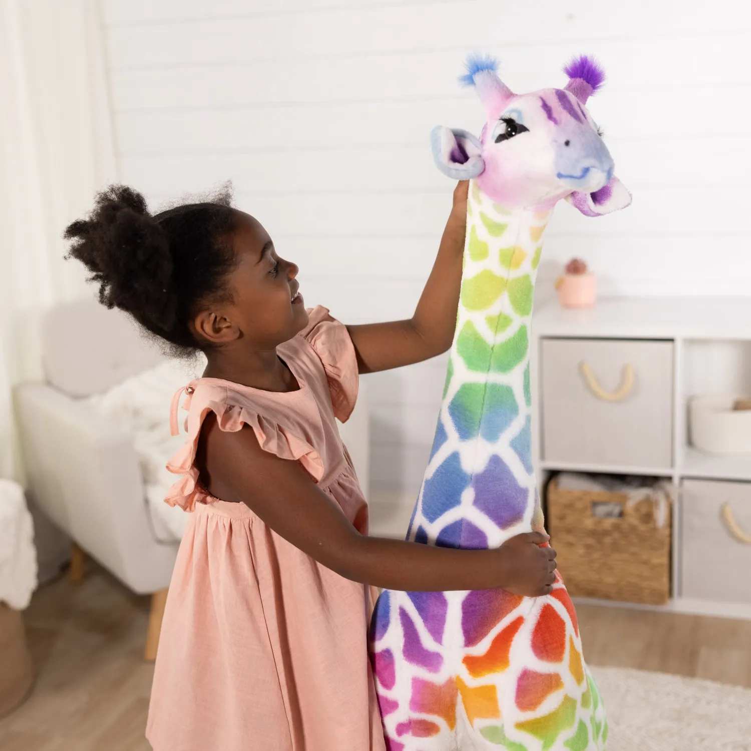 Melissa & Doug Rainbow Giraffe knuffel 120 cm regenboog