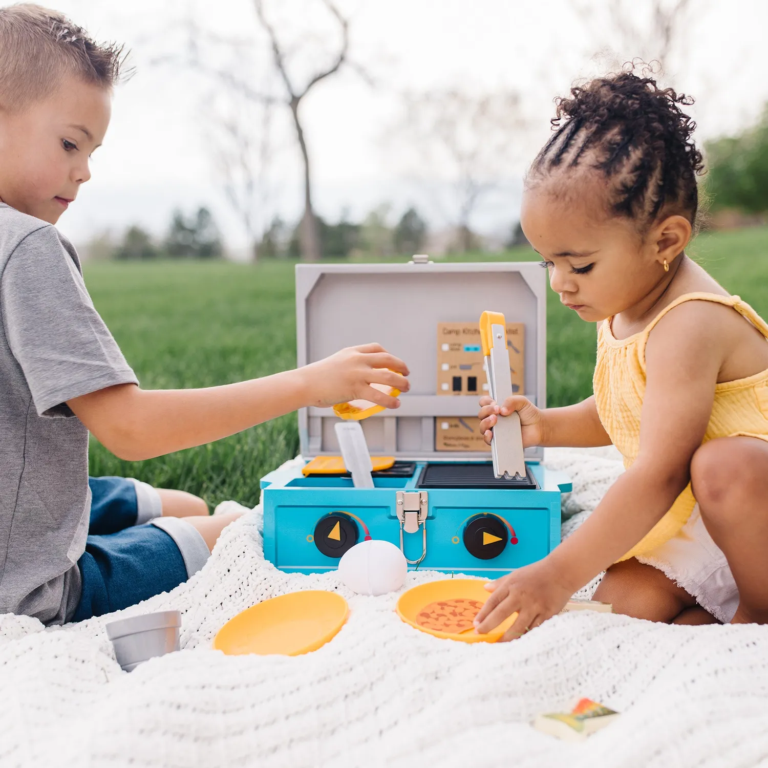 Melissa & Doug Let's Explore Camp Stove speelfornuis 24-delig