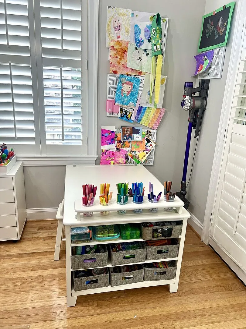 Martha Stewart Kids Knutseltafel met Krukken Linen White Papierrol