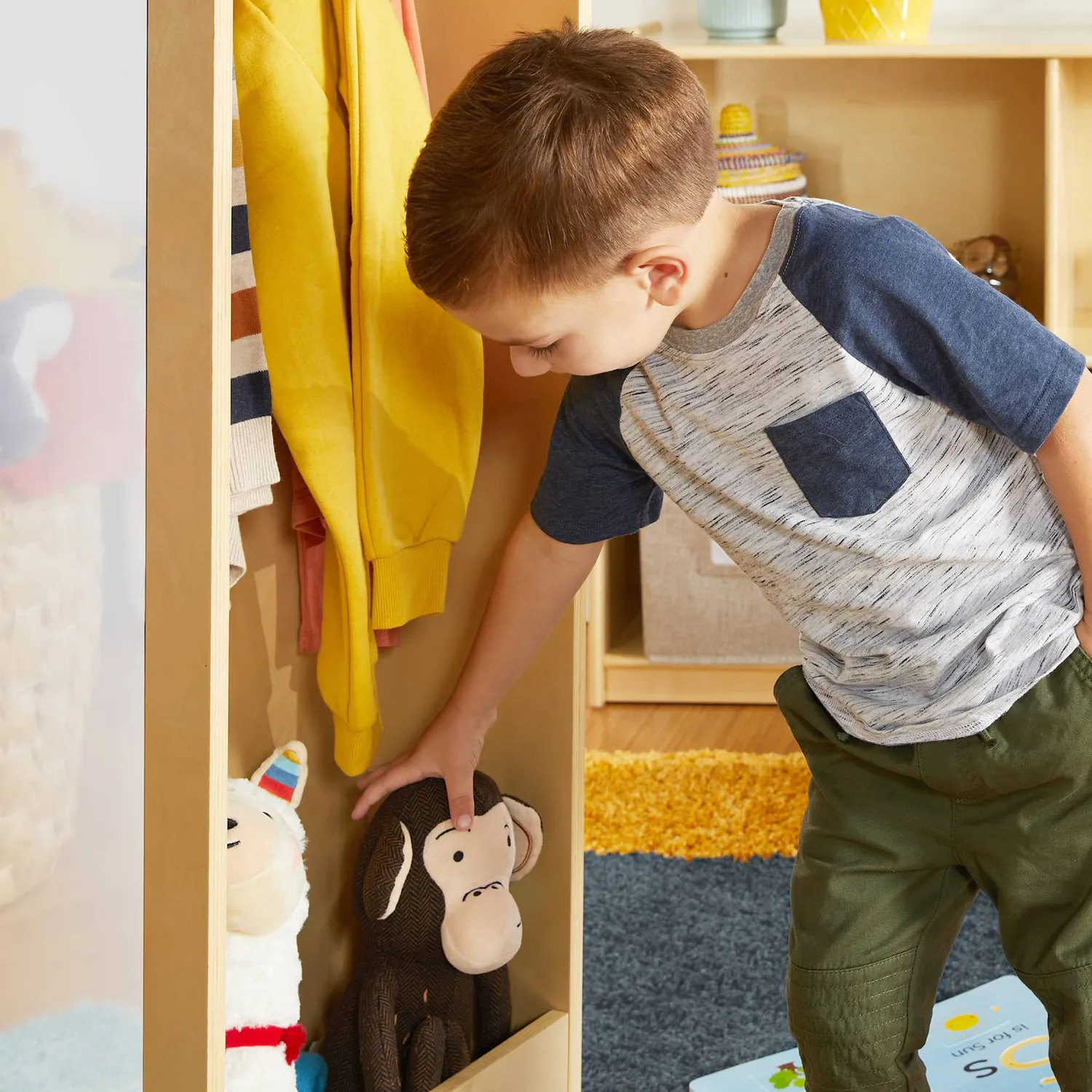 Guidecraft Rotating Dress Up Storage verkleedkast draaibaar