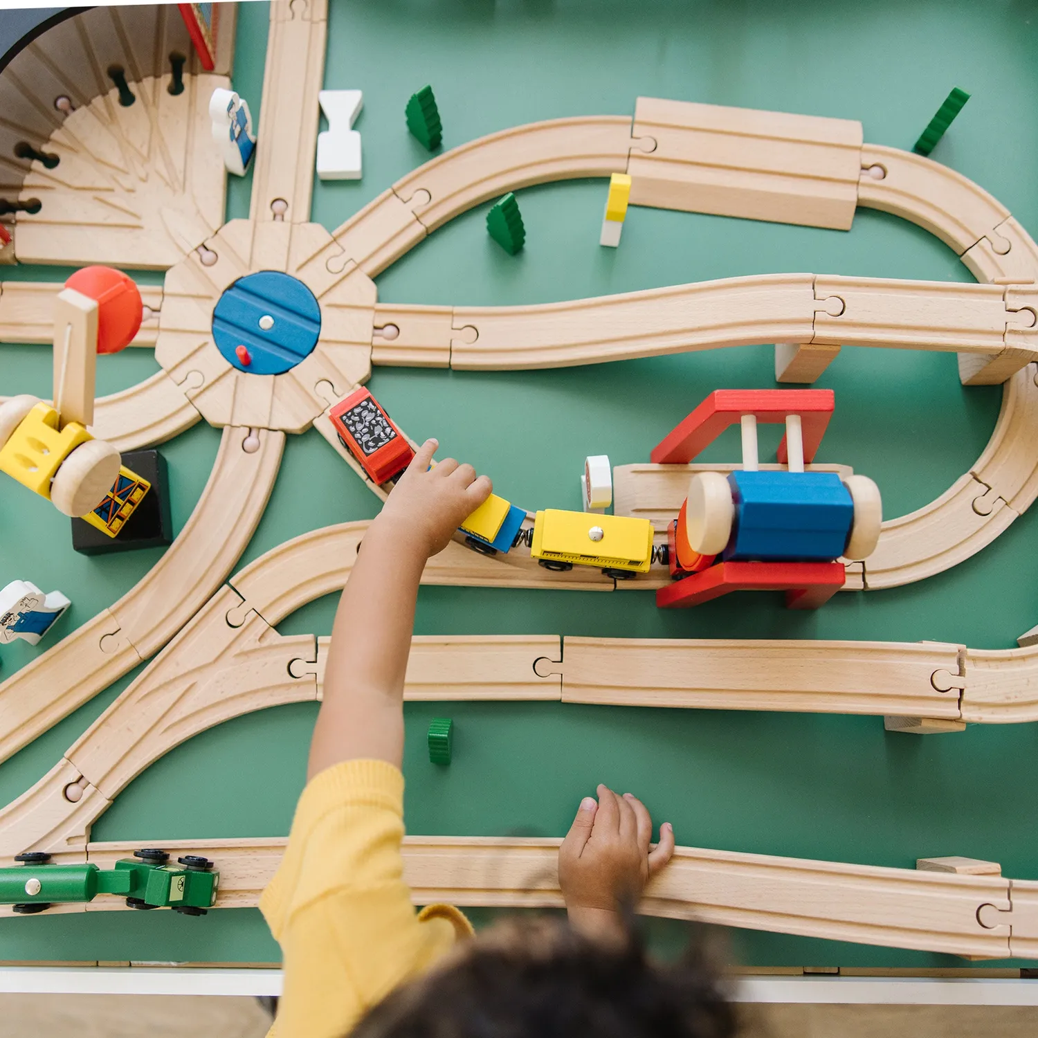 Melissa & Doug Wooden Railway Set houten treinbaan deluxe