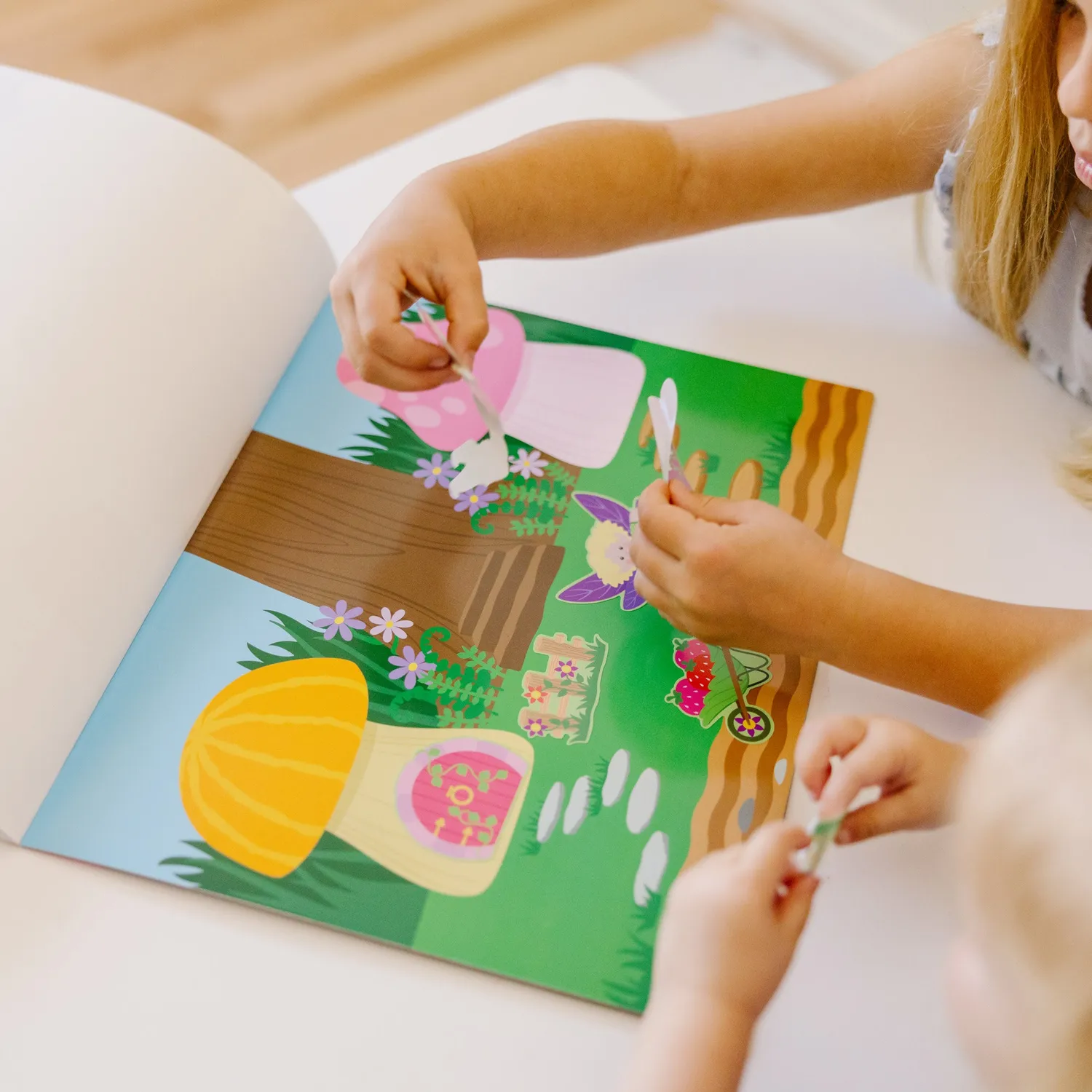 Melissa & Doug Fairies herbruikbare stickerpad 165+ stickers