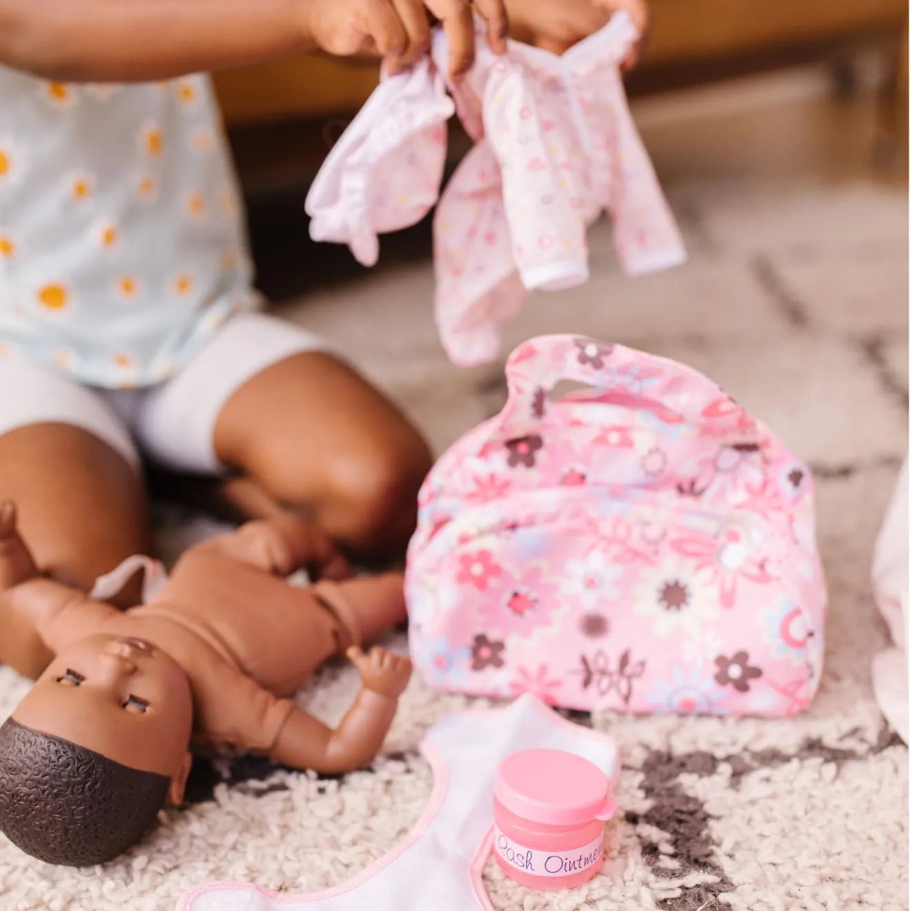 Melissa & Doug Mine to Love poppenaccessoires voeden en verschonen