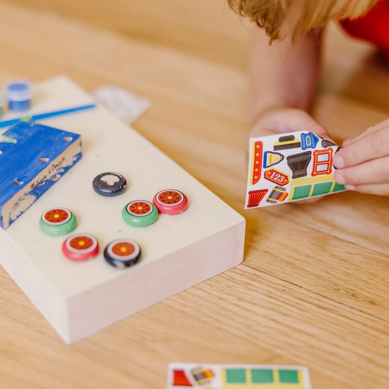 Melissa & Doug Created by Me! Train knutselset houten trein
