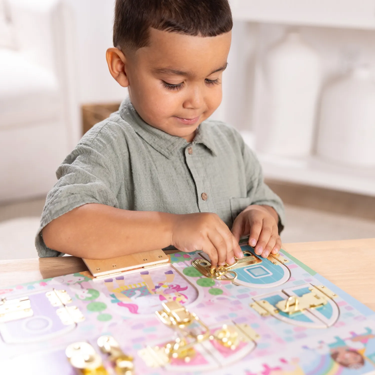 Melissa & Doug Princess Castle Latches Board slotjesbord prinses