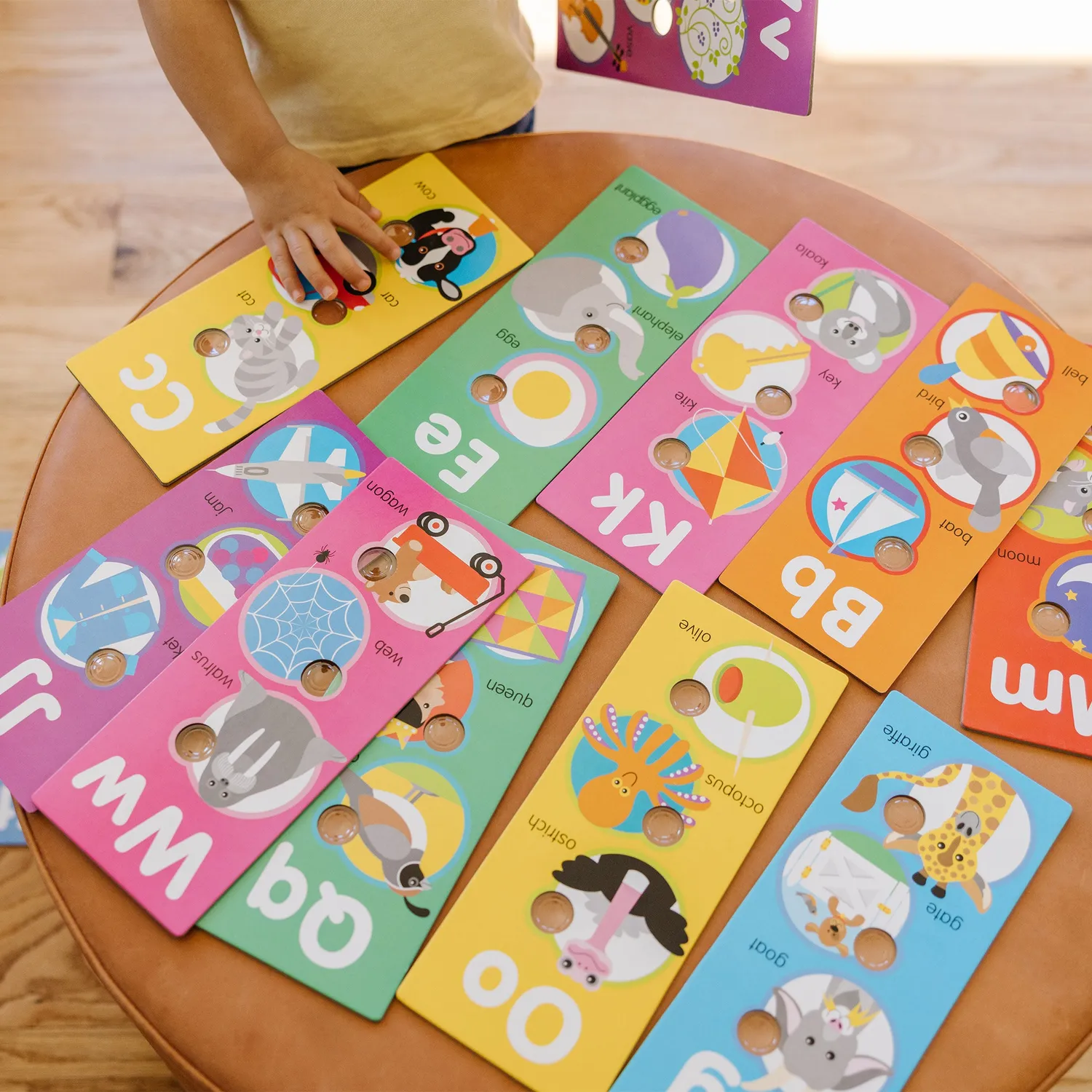 Melissa & Doug Poke-A-Dot Jumbo Alphabet leerkaarten A-Z