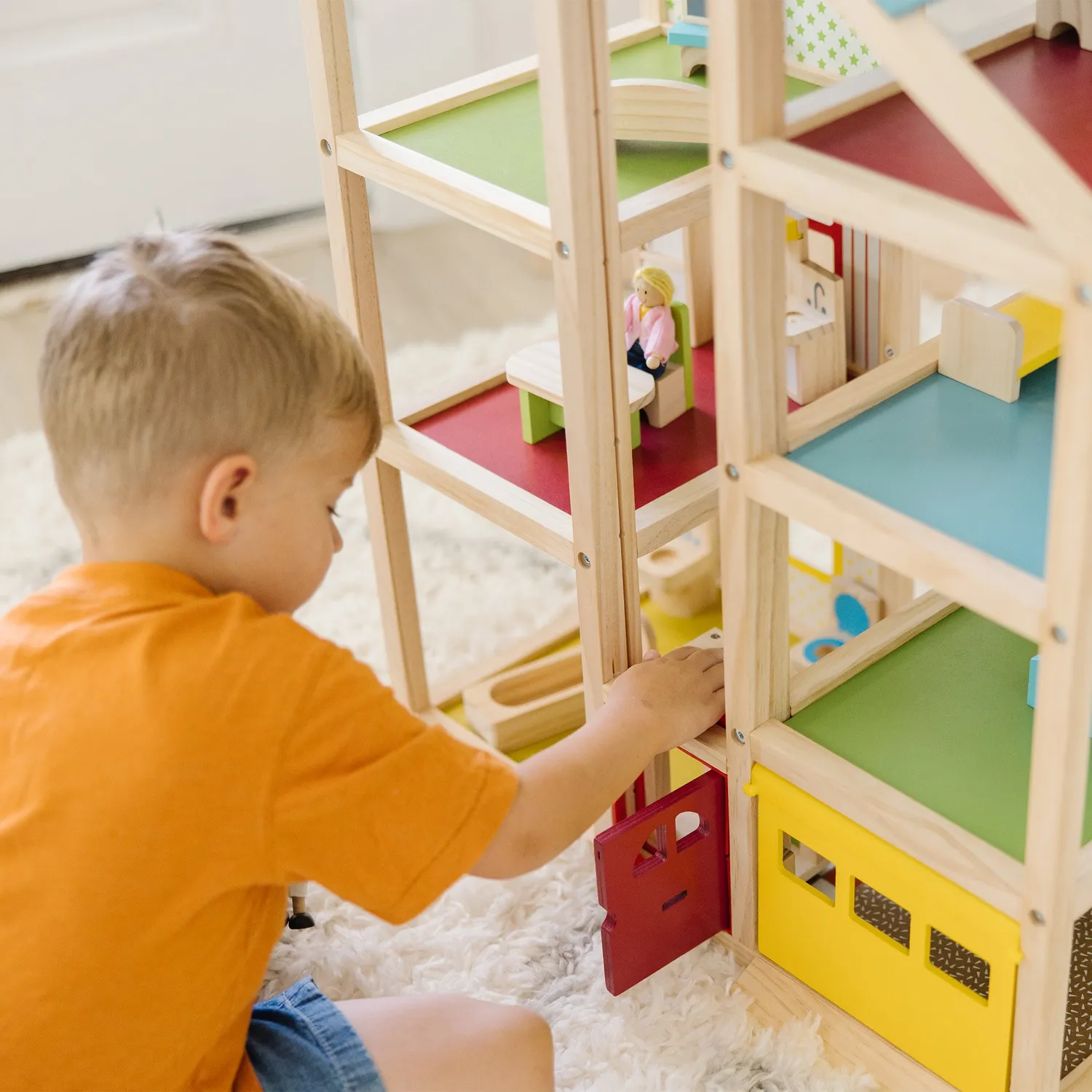 Melissa & Doug Hi-Rise houten poppenhuis met meubels