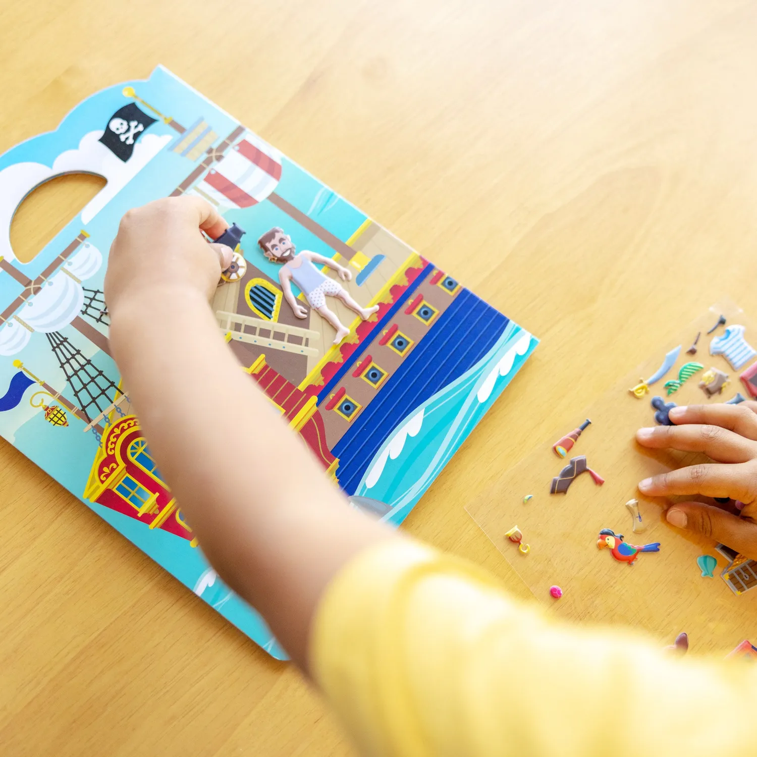 Melissa & Doug Puffy Sticker speelset piraat 51 herbruikbaar