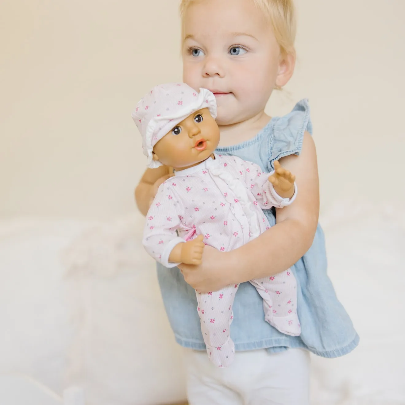 Melissa & Doug Mine to Love Mariana babypop 30 cm