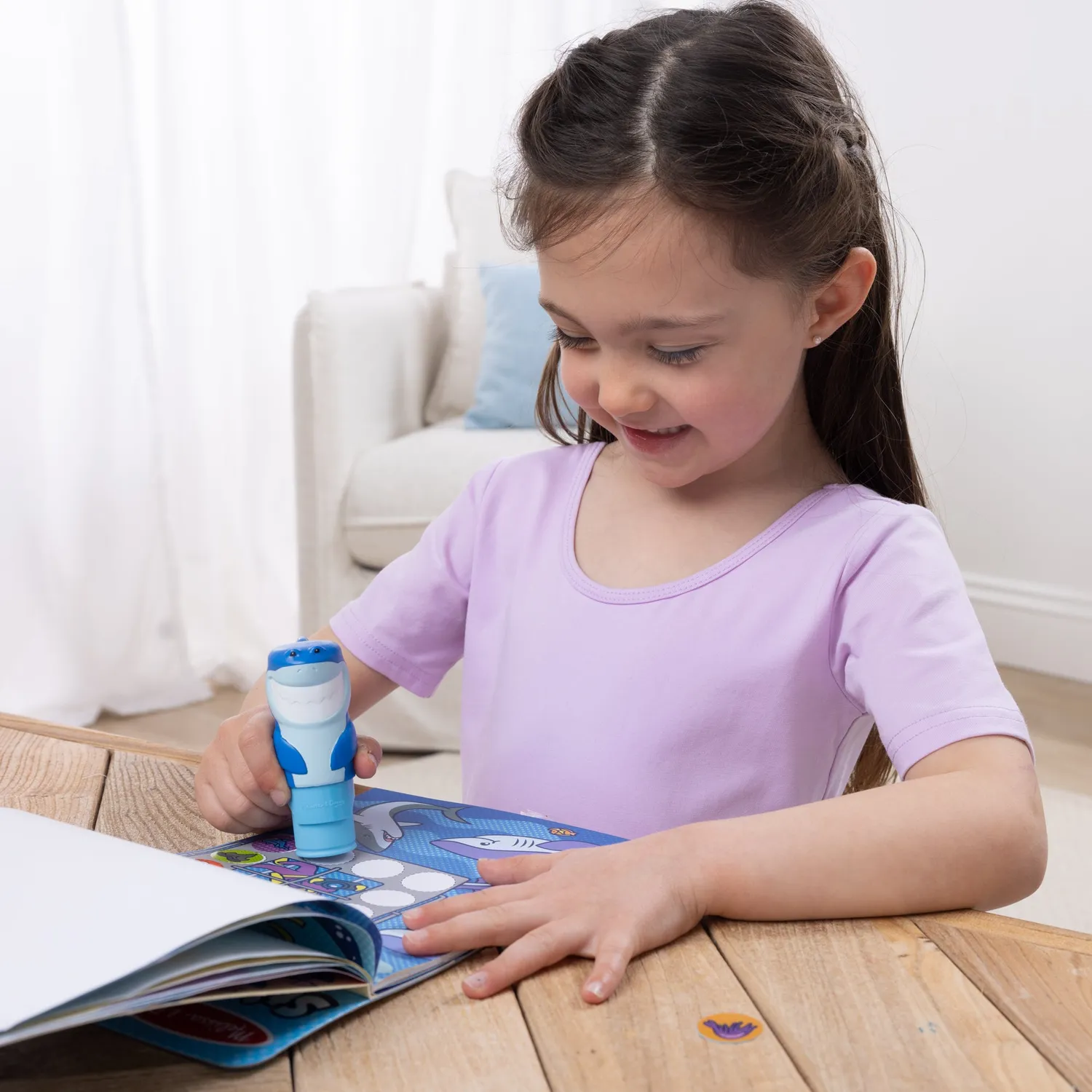 Melissa & Doug Sticker WOW Shark stickerboek met stamper